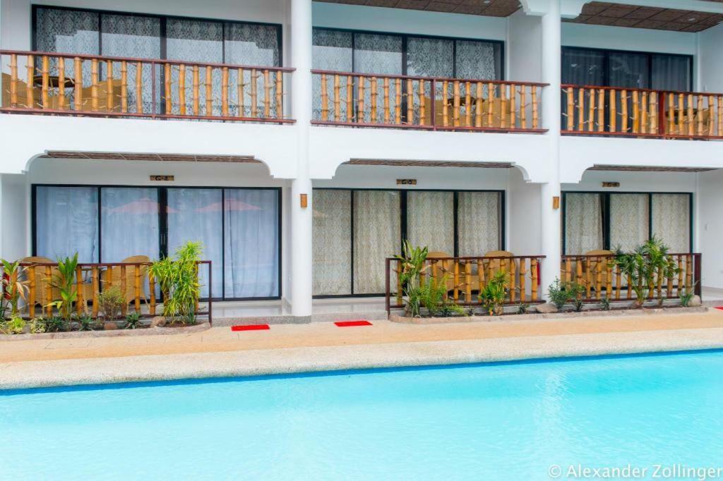 Alona Vida Beach Hill Resort Панглао Екстериор снимка