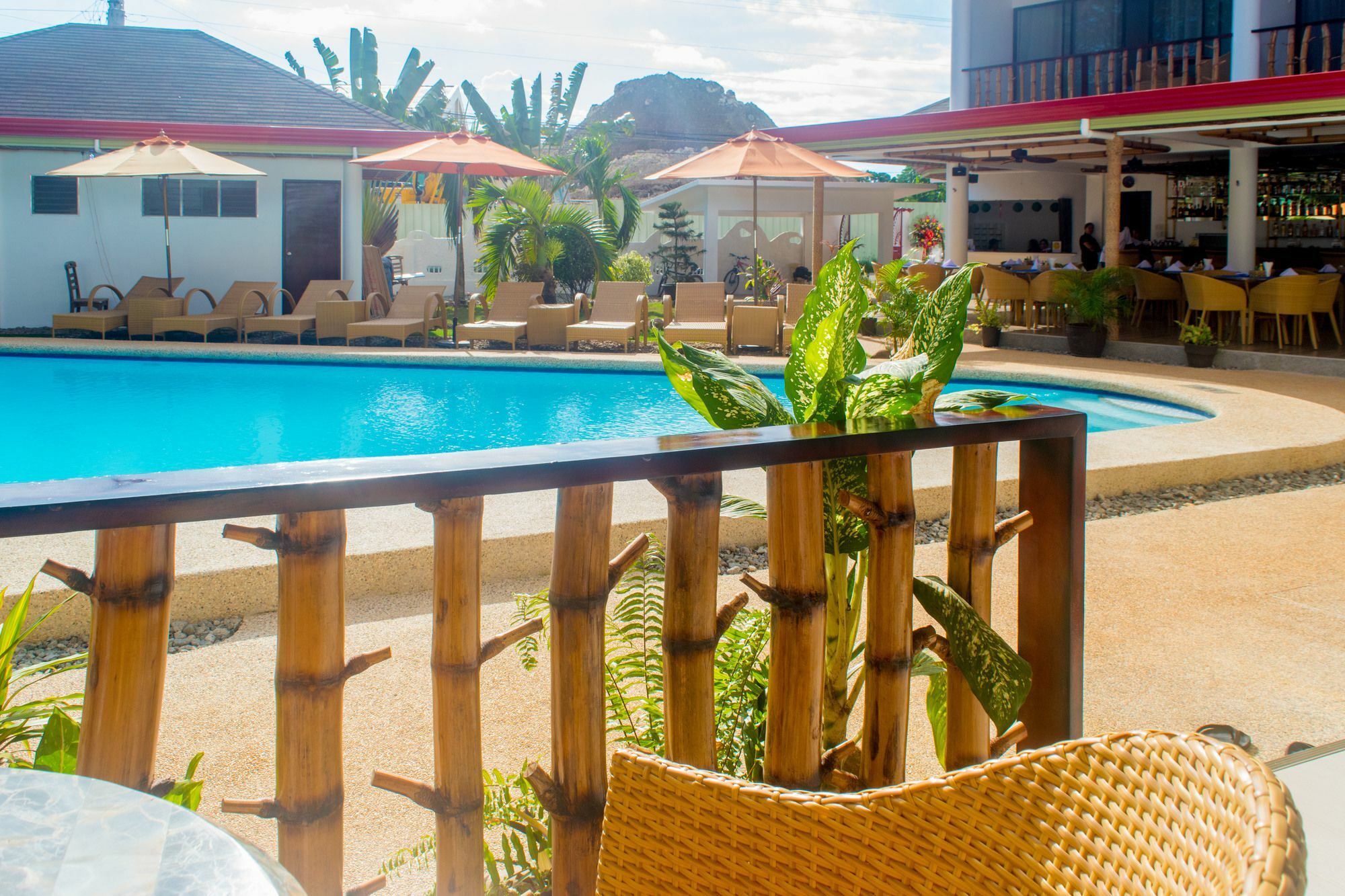 Alona Vida Beach Hill Resort Панглао Екстериор снимка